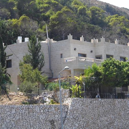 Tamer Guest House Хайфа Екстериор снимка