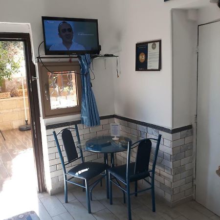 Tamer Guest House Хайфа Екстериор снимка