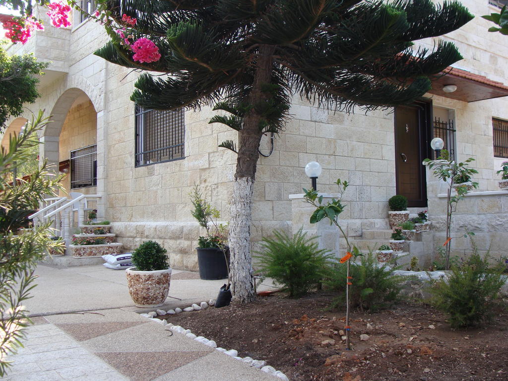 Tamer Guest House Хайфа Екстериор снимка