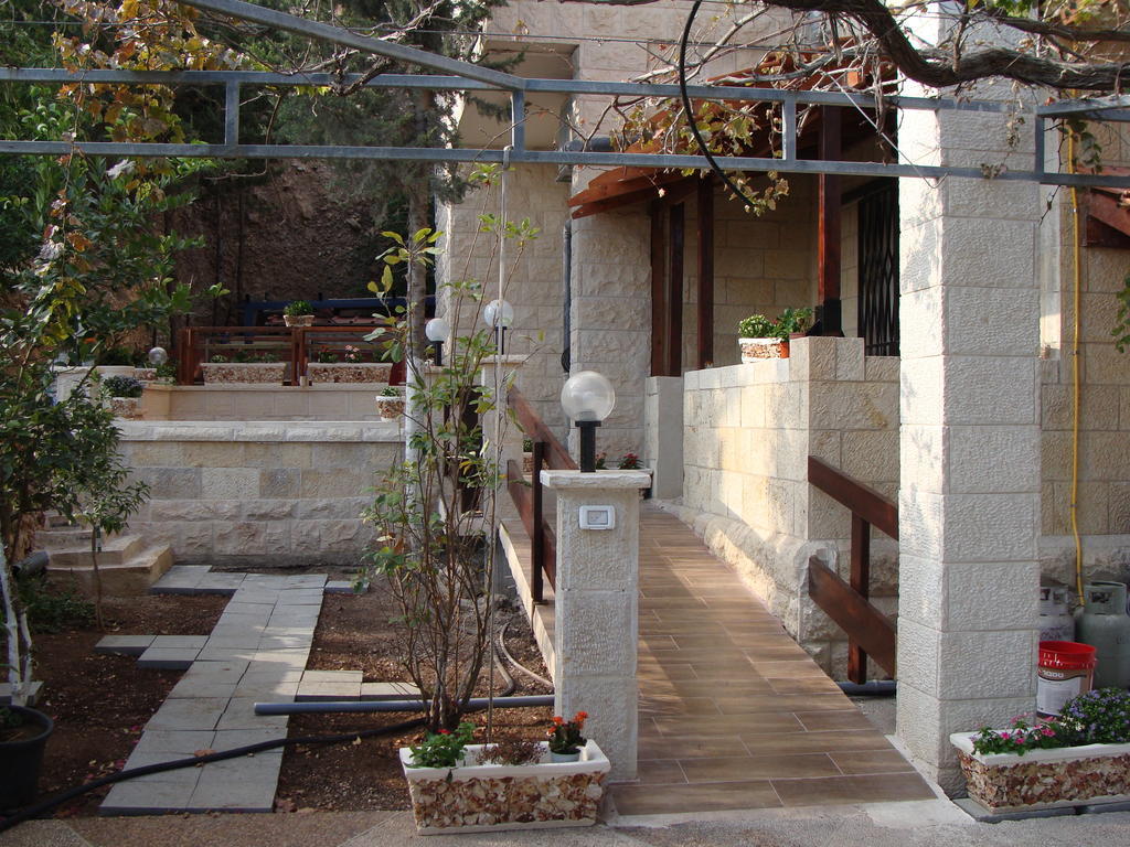 Tamer Guest House Хайфа Екстериор снимка