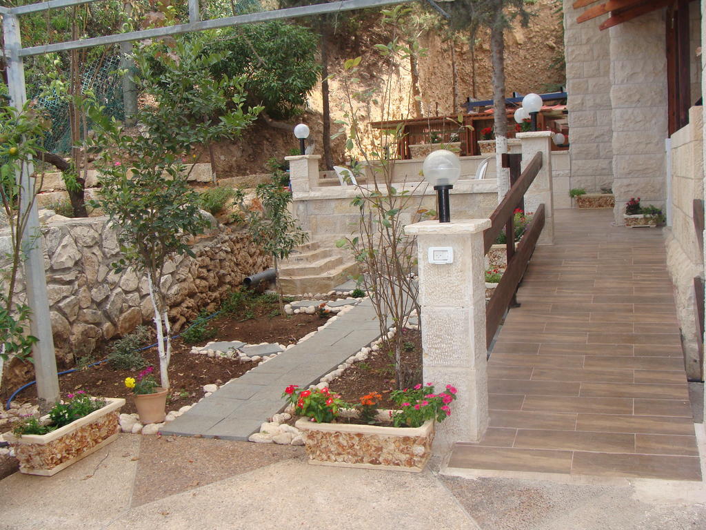 Tamer Guest House Хайфа Екстериор снимка