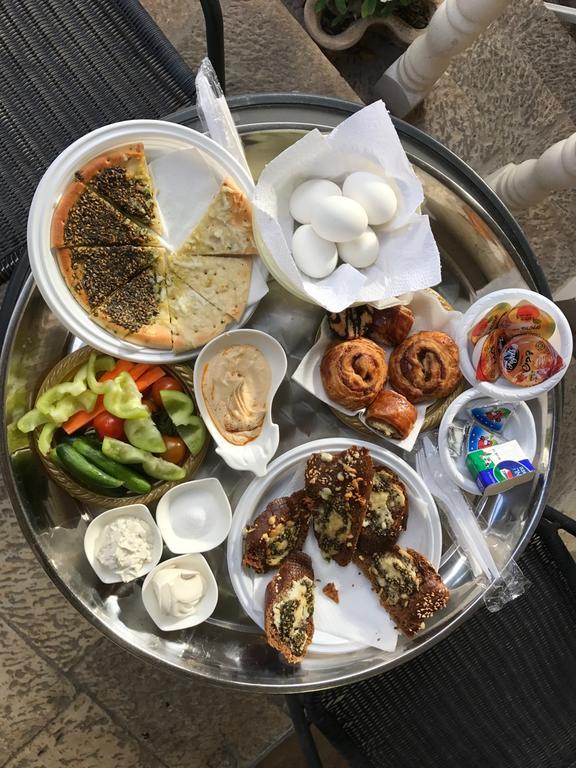Tamer Guest House Хайфа Екстериор снимка