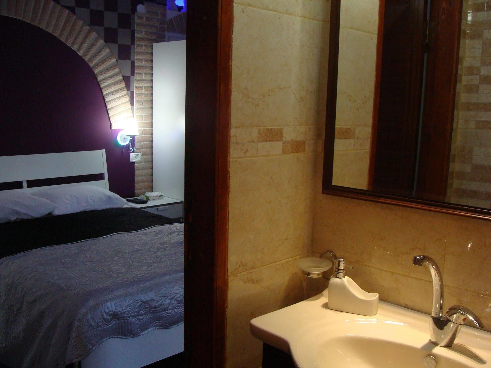 Tamer Guest House Хайфа Екстериор снимка