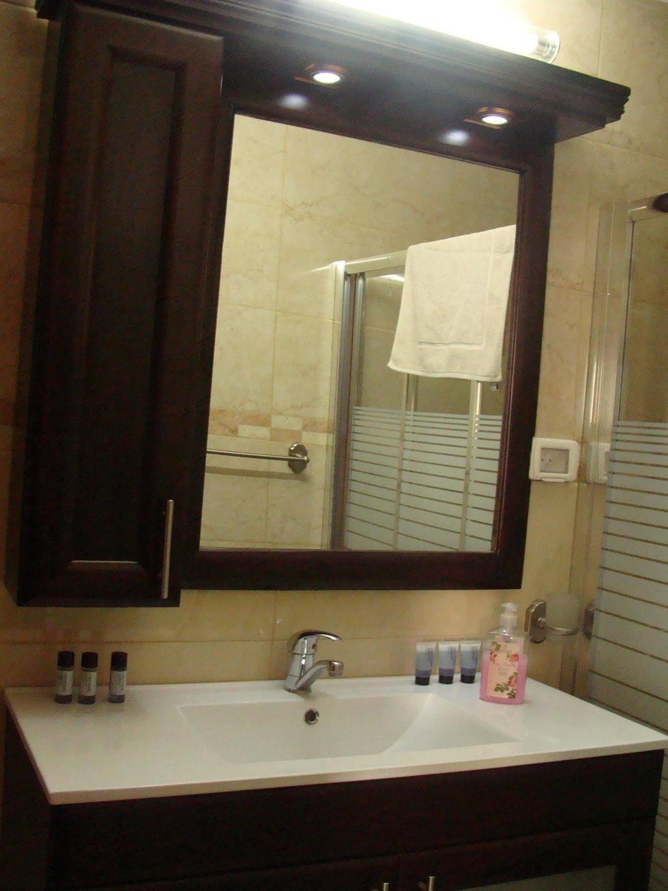 Tamer Guest House Хайфа Екстериор снимка