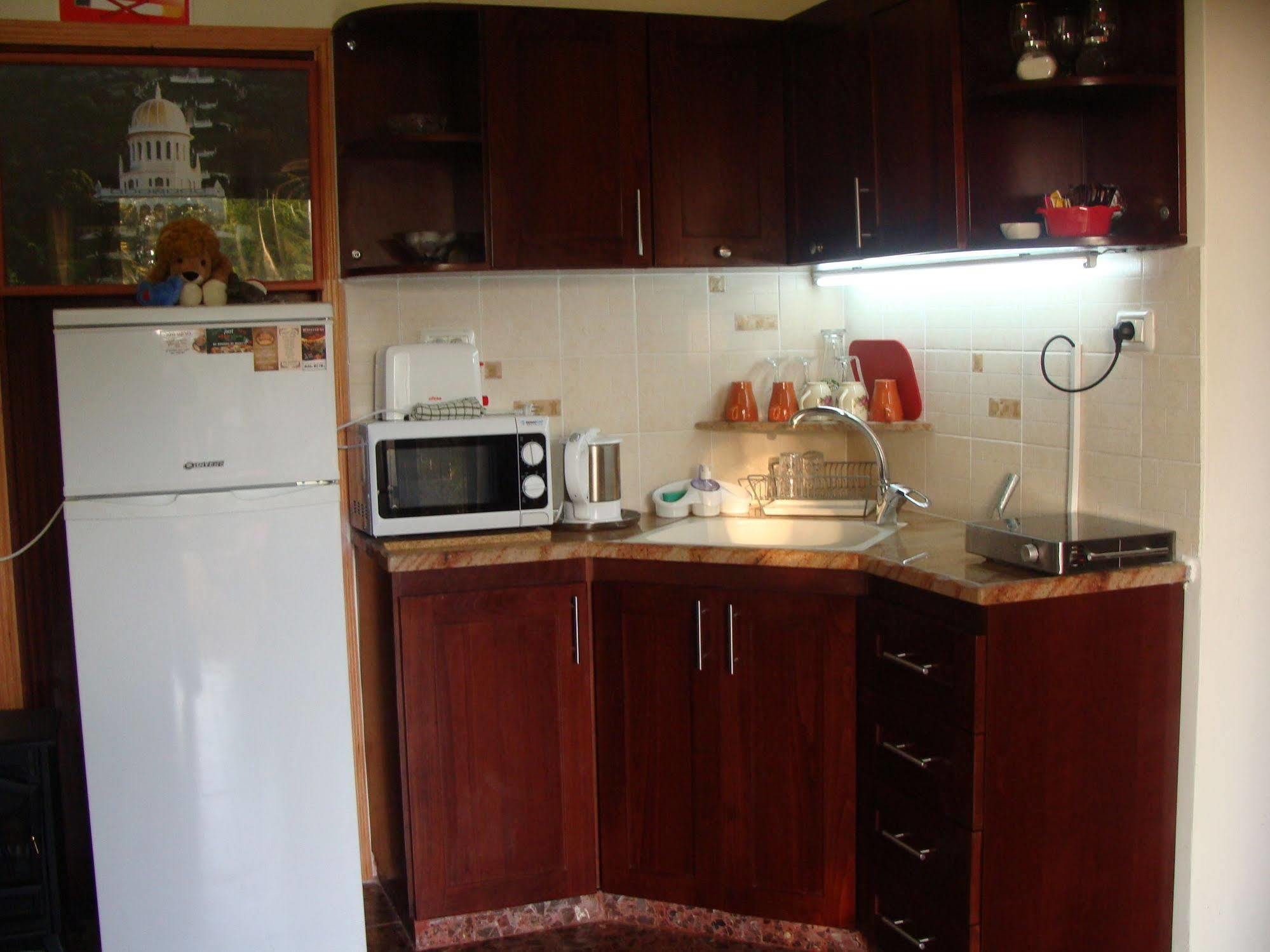 Tamer Guest House Хайфа Екстериор снимка